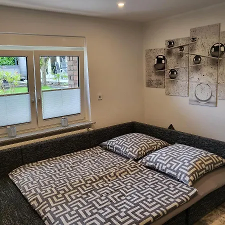 Saturn Apartment *